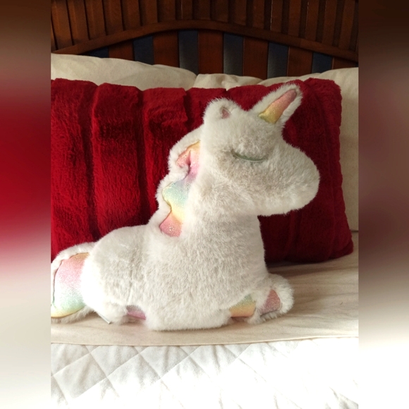2Scoops Brand. Adorable Plush Unicorn Toss Pillow - Picture 1 of 3